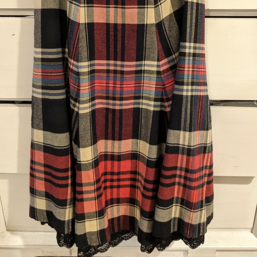 J Peterman Plaid Skirt with Black Lace Accent